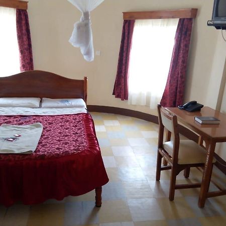 Nanyuki Simba Lodge Экстерьер фото